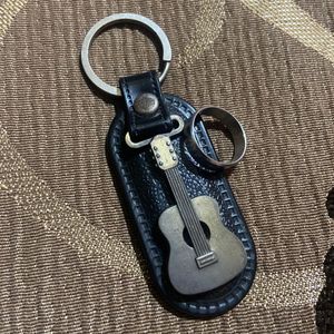 Og Leather Black Guitar Keychain