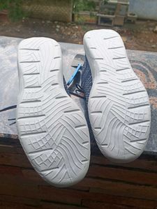 Action Sneakers