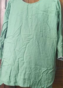 Green Embroidered Kurta