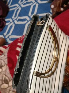 Enigma Striped Handbag 👜