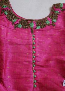 Like New Rose Pink Embroidered kurta &amp; leggings XL