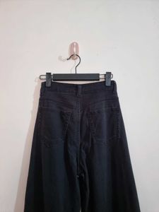 H&amp;M Ladies Jean