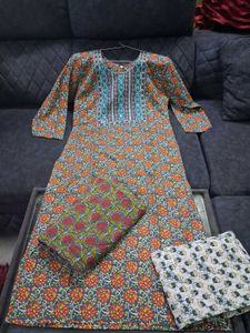 Floral Kurta Set L size