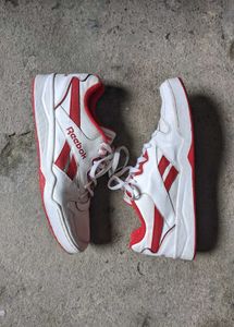 Vintage Reebok Sneakers - White & Red