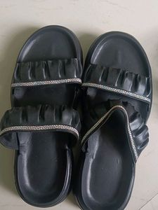 7 Number Slipper And 4 Years Girls Sandal