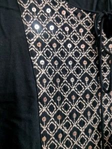 Elegant Black Kurta with Embroidery