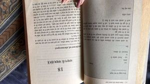 Bechna Seekho Aur Safal Bano by Shiv Khera