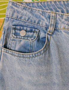 Straight Jeans