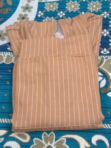 Levi&#39;s Striped Tee
