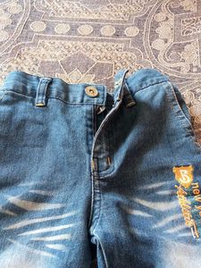 Boy&#39;s Light Wash Jeans