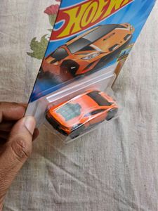 LAMBORGHINI HURACAN STERRATO