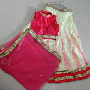 LEHNGA AND CHOLI WITH HEAVY DUPATTA 🤩fits S to M