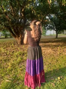 Long Skirt Women! 💗👀