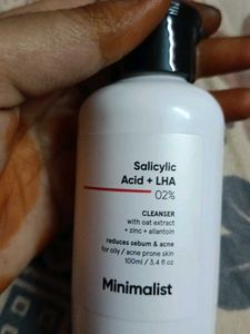 Minimalist Salicylic Acid Cleanser