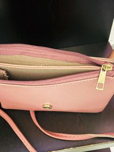 Women&#39;s Pink Slings Bag