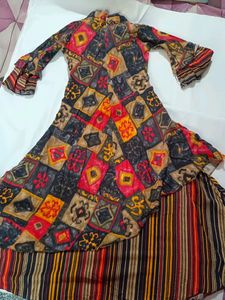 Girls Frock Suit With Leggings