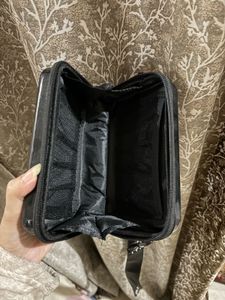 A cool box side bag