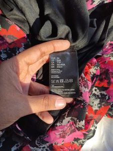 Long Sleeve V-Neck Floral Mini Dress – H&amp;M