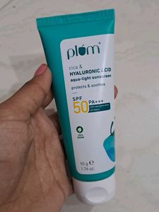 plum Cica &amp; Hyaluronic acid sunscreen