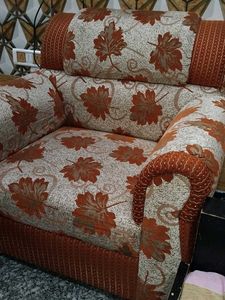 5 Seater Floral Pattern Sofa