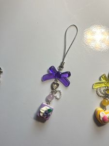 Cake Phonecharm + Keychain