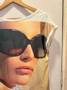 Beautiful Over Size High Low Graphic Imported Top