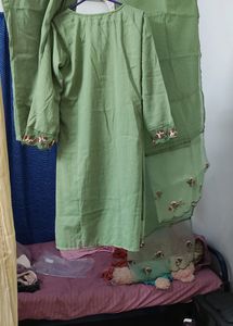 Pakistani 3 Piece Suit