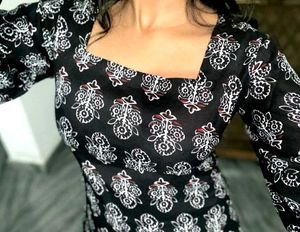 Printed Square Neck Kurti