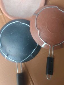 Set of 3 Clay &amp; Metal Cooking Pans