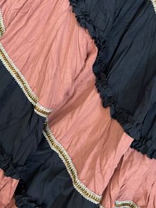 Skirt With Flares And Ruffles / Need To Replace The Elastic. So Giving A Discount . Waist 30- 35 Inches After Elastic Is Fitted