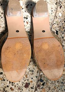 Sparkling Golden Embellished sandel👡