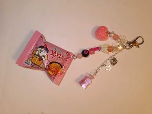 samyang ramen keychain