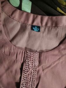 Elegant Mauve Kurti with Detail