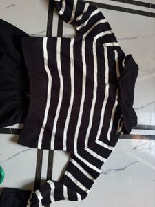 Price DropWoolen Striped Knit Set