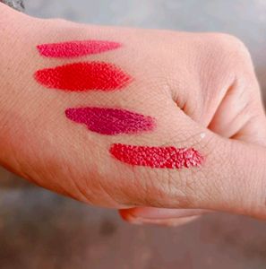 4 Set Of Lipstick