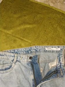 Wide Leg Light Wash Denim Jeans