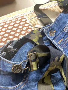 ROADSTER RELAXED FIT JEANS WITH EXTENDERS