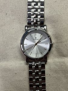 Elegant Titan Men&#39;s Analog Watch – Silver Stainles