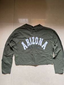 Full Sleeve Crop Top