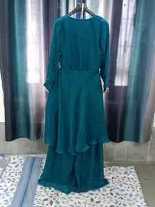 Elegant Teal Layered Kurta Dress