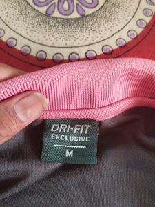 Dri Fit T Shirt Fro Men And Women Both