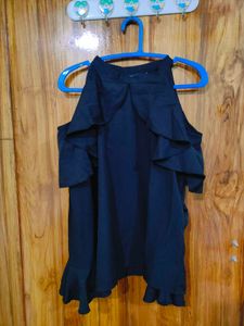 Stylish Black Cold Shoulder Top