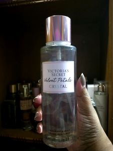 Victoria&#39;s Secret Velvet Petals Crystal