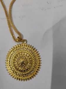 Chain With Pendant