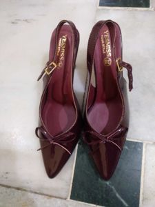 Burgundy Heels with Bow &amp; get a freebie
