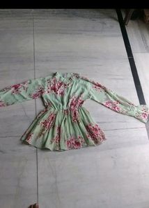 Green Flower Top