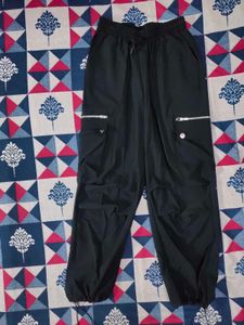 Black Cargo Pants with Zipper Pockets