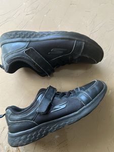 Black Sneakers