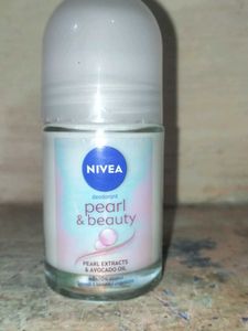 Nivea Pearl & Beauty Deodorant