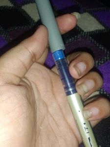 Uni .Eye Ball Waterproof Gel Pen